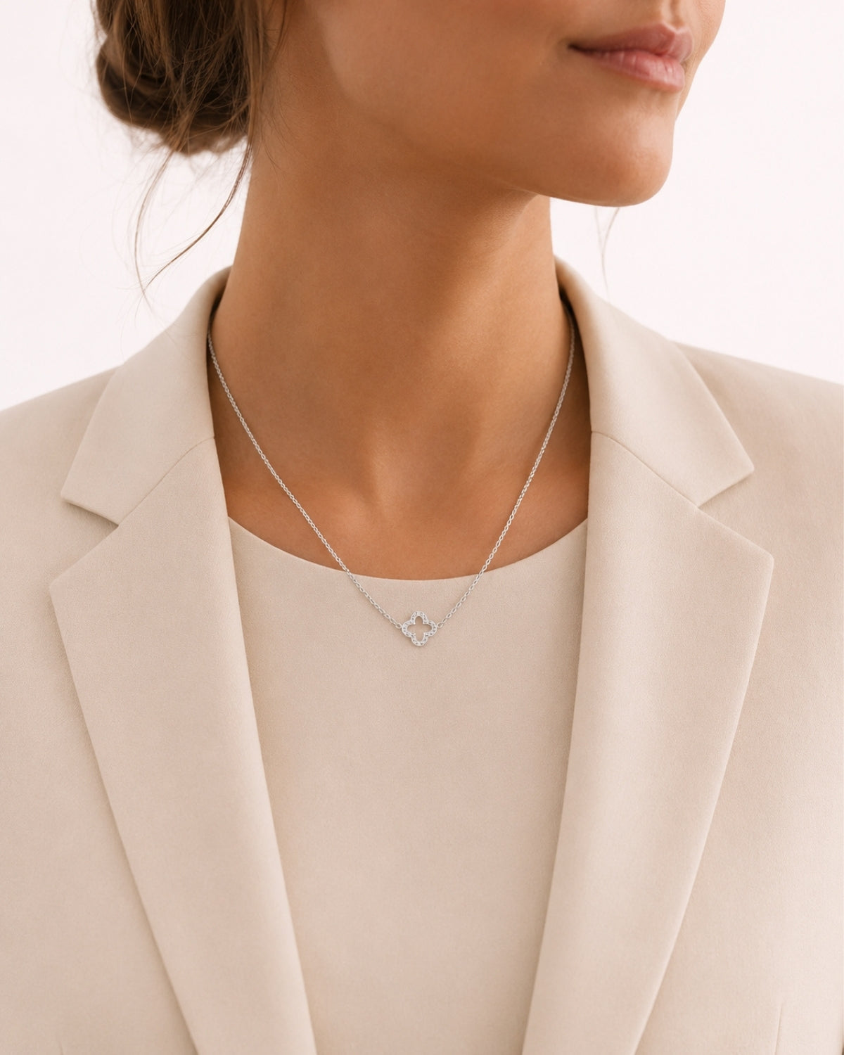 Ketting met klaver bedel