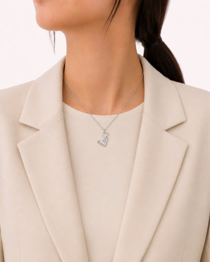 Ketting met V hanger en hartje