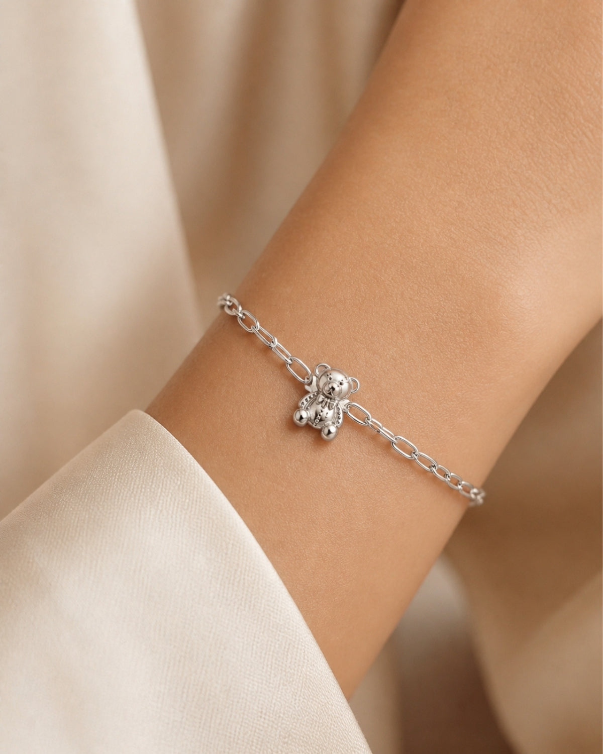 Armband met teddybeer hanger