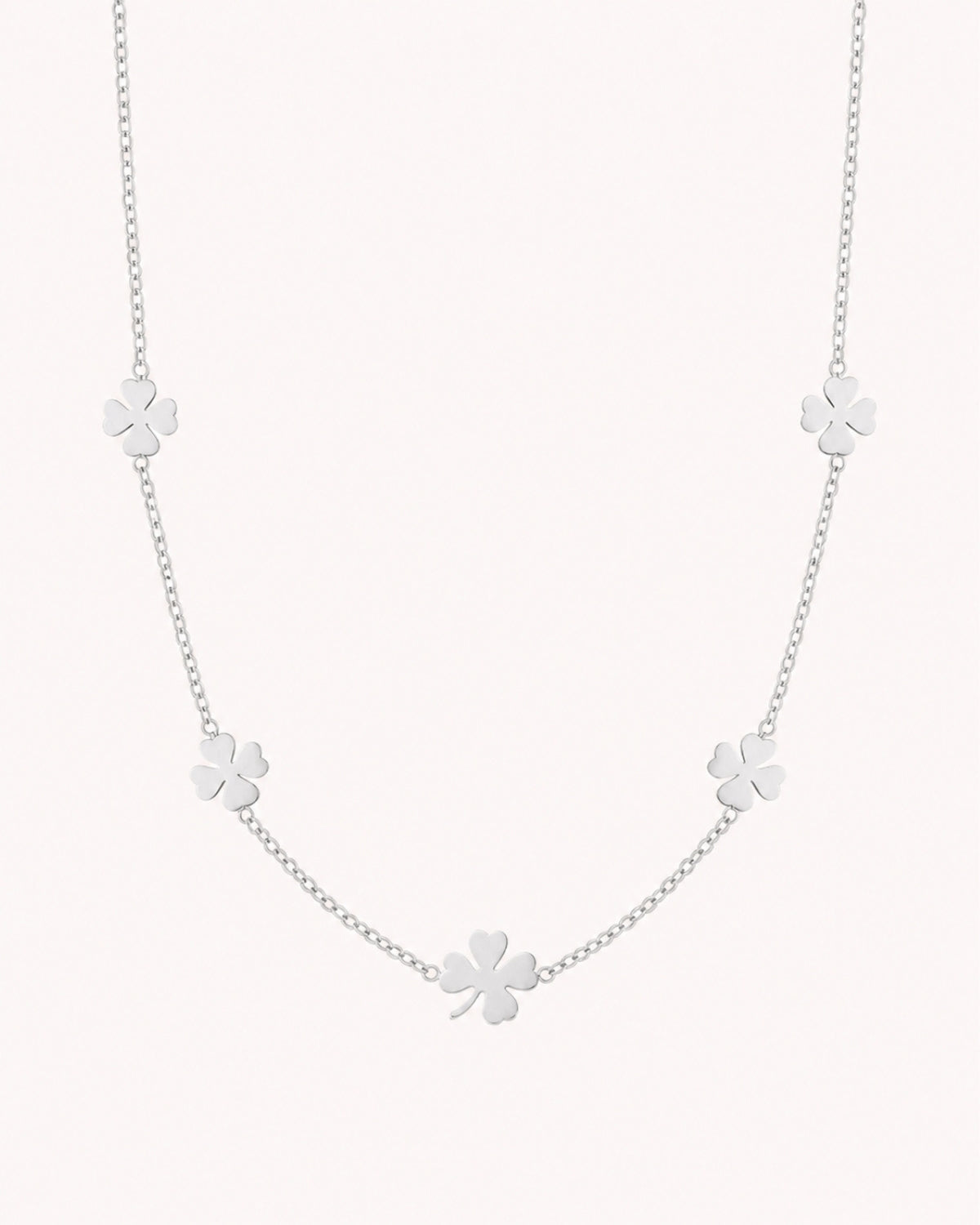 Ketting met bloem bedels