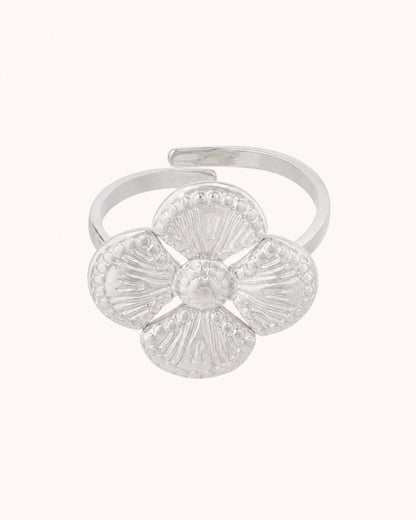Ring met bloem