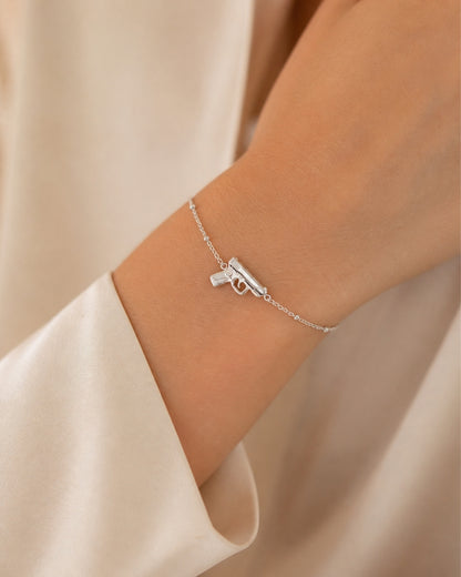 Armband met pistool hanger